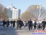 營口監獄青年警官長跑紀念“一二九”運動	