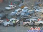 蓋州：小刮碰引發(fā)大堵車(chē)