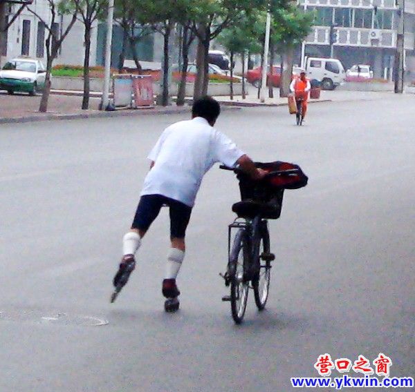 輪滑高手在民間