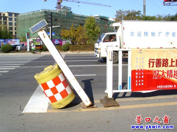 街中“排頭兵”欲倒 亟待維修工救助