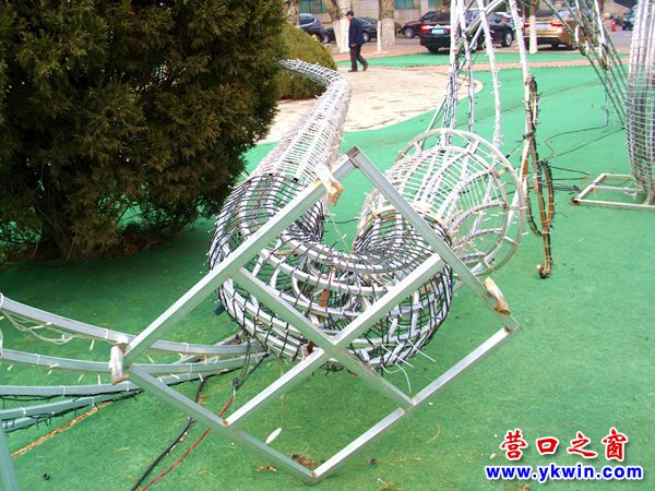 營(yíng)口市：青少年宮廣場(chǎng)的景觀樂(lè)器怎么了？