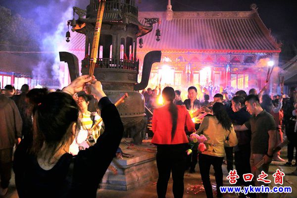 營口楞嚴寺舉行浴佛節大法會 紀念佛祖誕辰2562周年