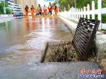 營(yíng)口市：這里雨后現(xiàn)百米“長(zhǎng)河”