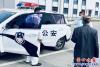 暖心！警車護送老人回家4
