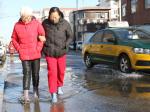 營口：路面積水有危險 市民出行需謹慎